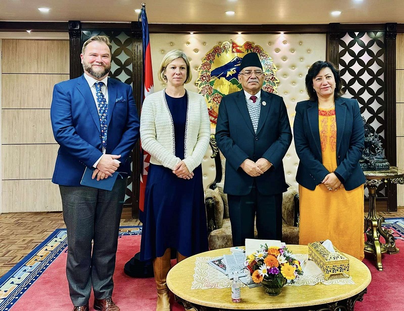 British Ambassador pays a courtesy call to PM
