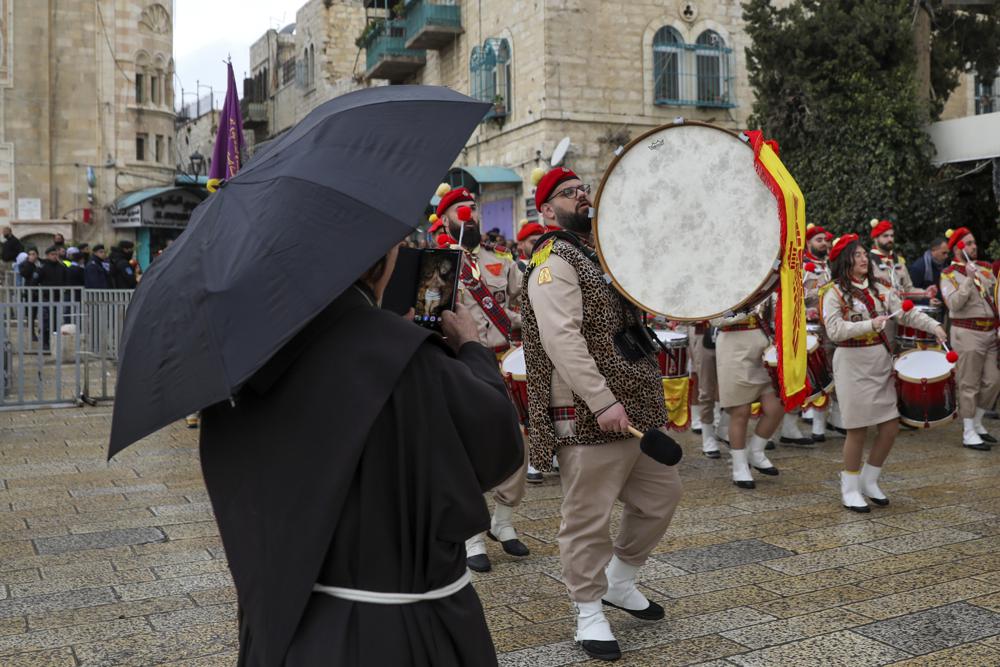 Coronavirus dampens Christmas joy