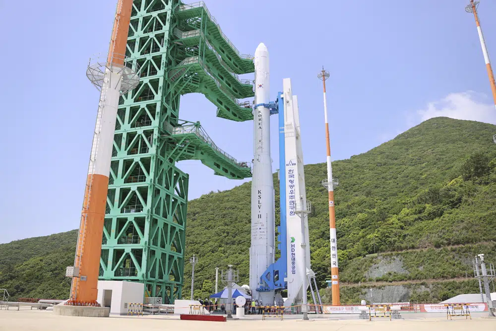 South Korea cancels satellite launch plan