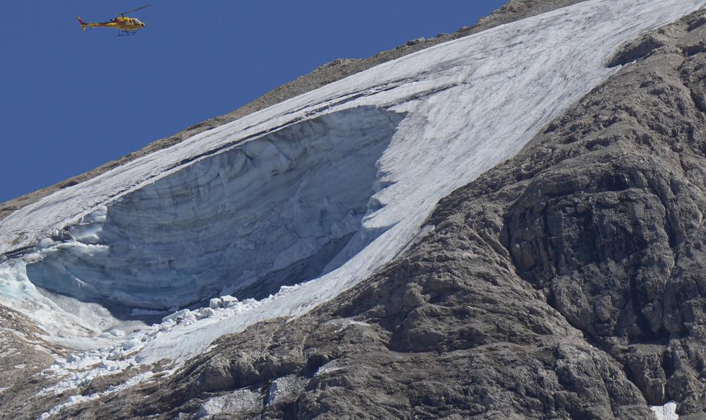 Alpine avalanche leaves 7 known dead, 13 missing in Italy