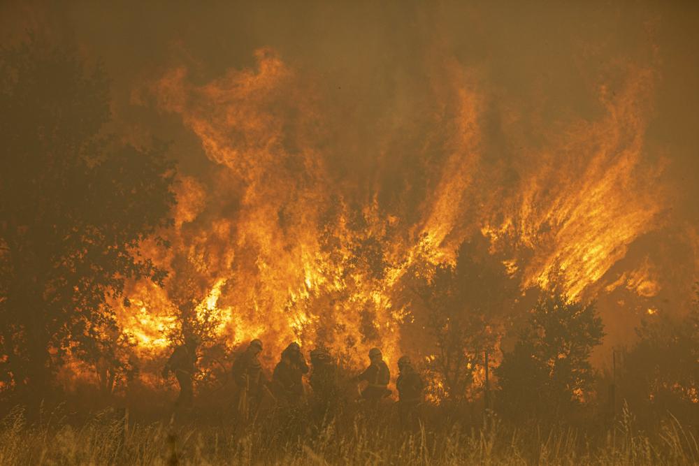 Spain, Germany battle wildfires amid unusual heat wave