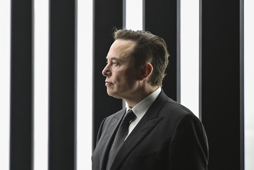 Elon Musk’s $44 billion Twitter deal gets board endorsement