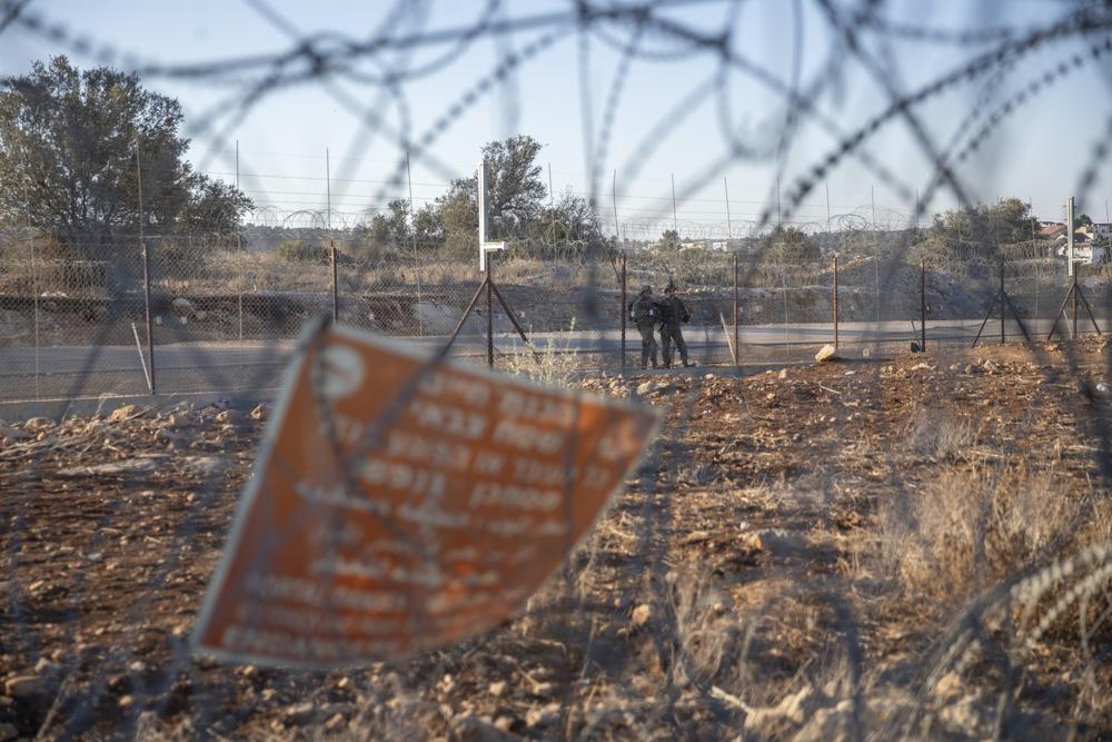 Two Palestinians wounded by Israeli troops in West Bank