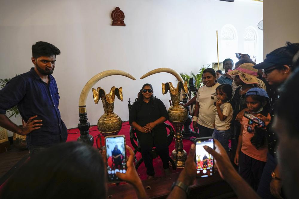 Sri Lanka’s political vacuum continues amid economic crisis
