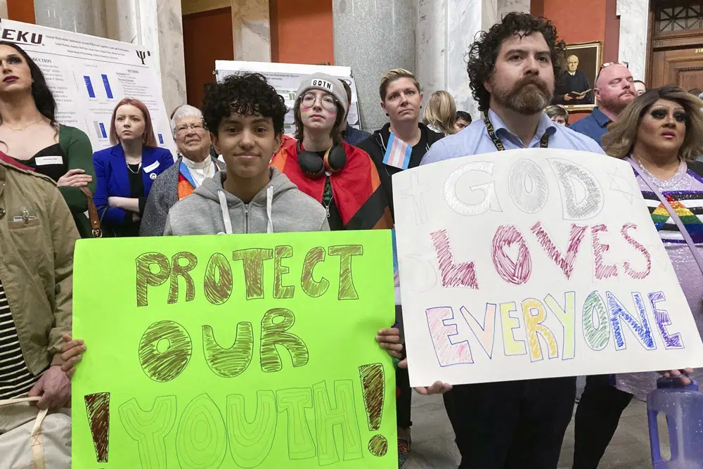 Kentucky lawmakers struggle to finish transgender bill