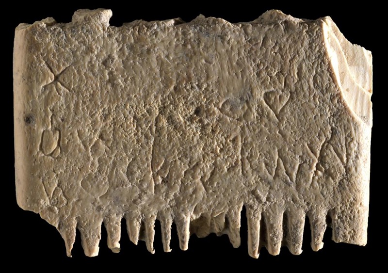 Archaeologists find ancient comb with ‘full sentence’