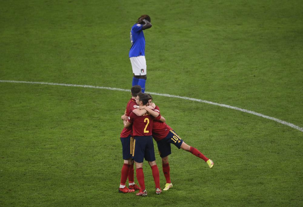 Italy’s record run ended by 2-1 Nations League loss to Spain