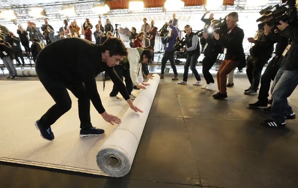 For a first, the Oscars carpet will not be red