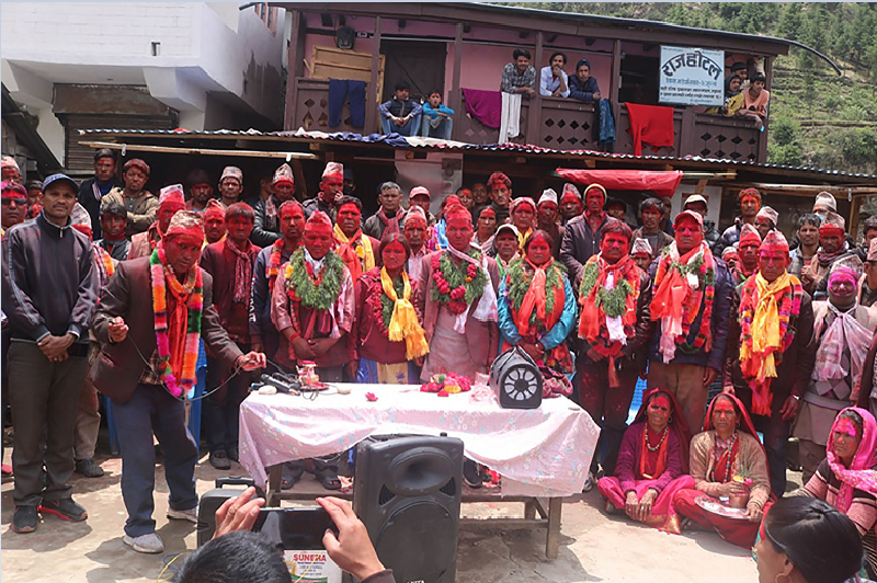 In pics: Winning candidates celebrate their victory