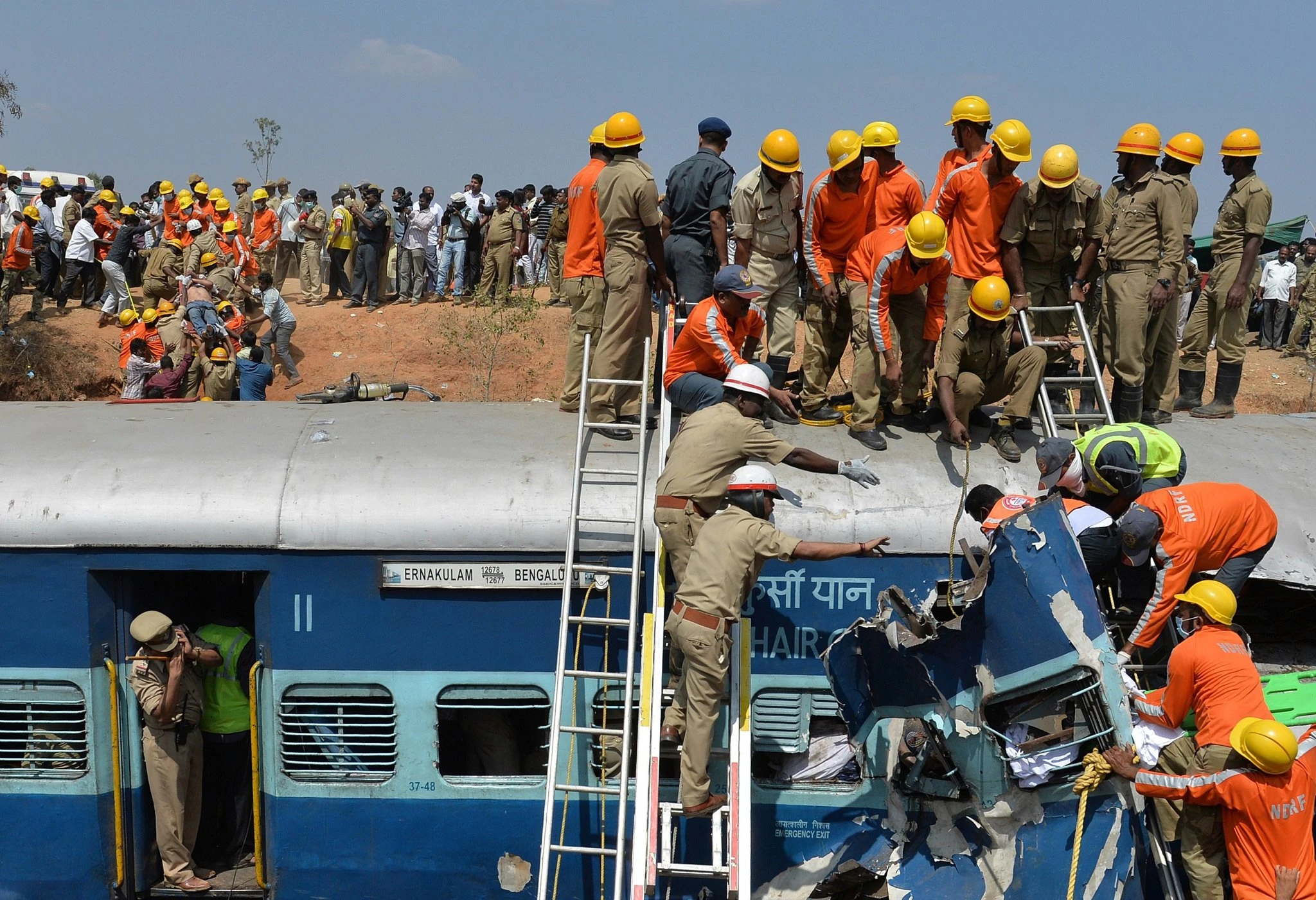 9 killed, 50 injured in fire inside train coach in south India