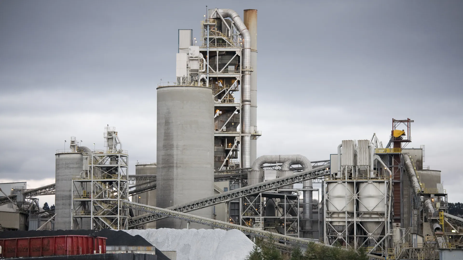 Cement production obstructed