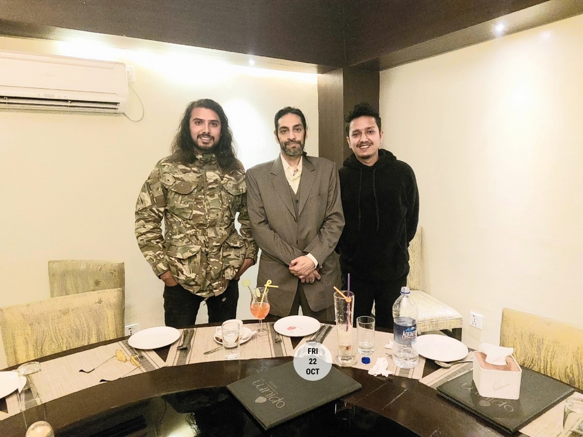 Comedy champion Bharat Mani meets former Prince Paras