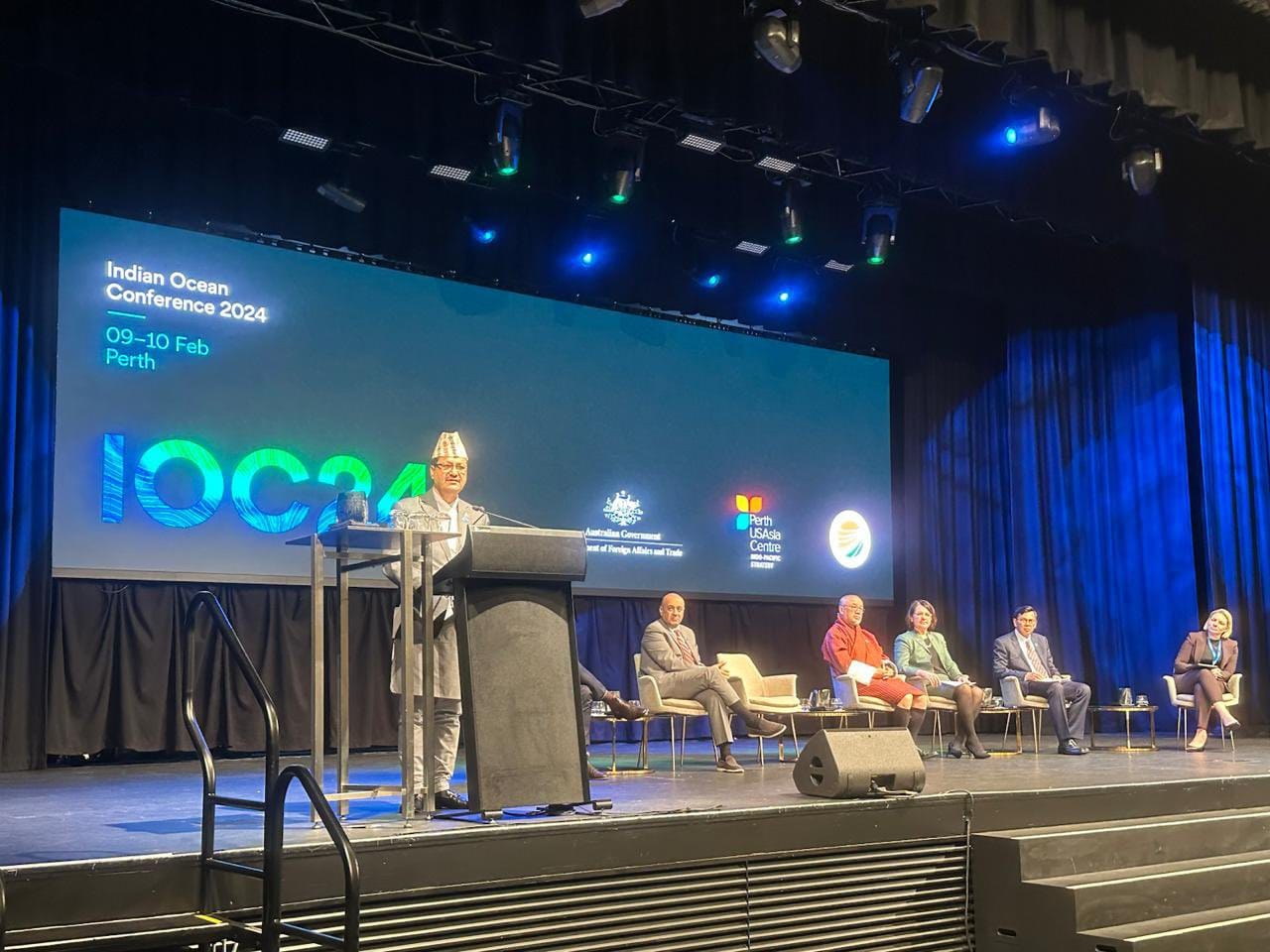 Integrated efforts needed to address issues of oceans, mountains