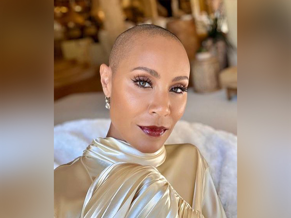 Jada Pinkett Smith shares gorgeous selfie