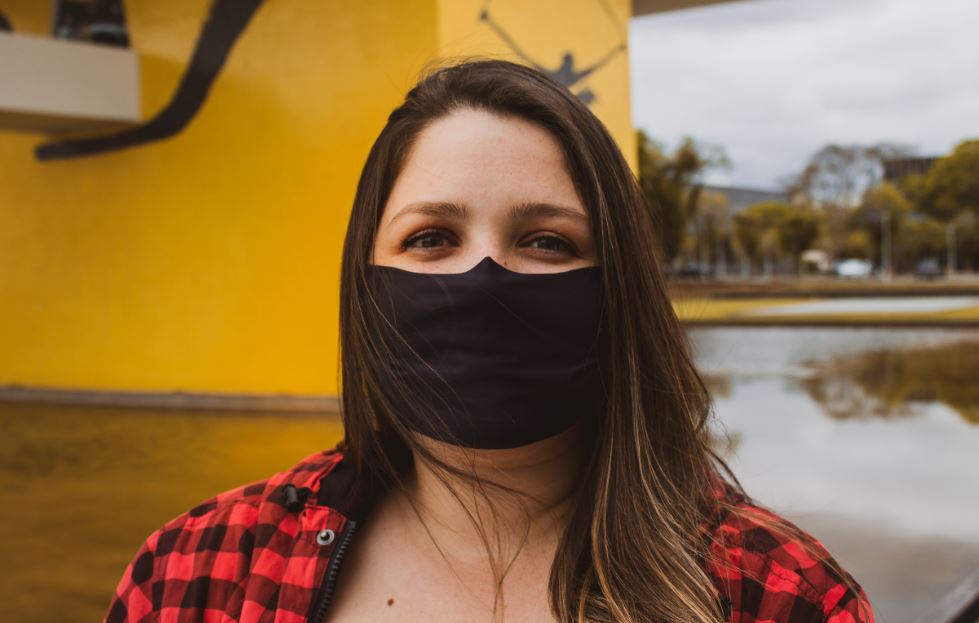 Facemask that detects viral exposure within 10 minutes