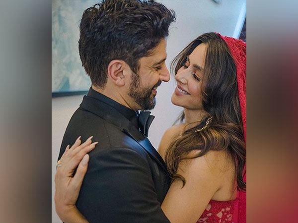 Farhan Akhtar drops adorable pictures with wife