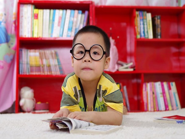 Genetics, long years of schooling may cause nearsightedness