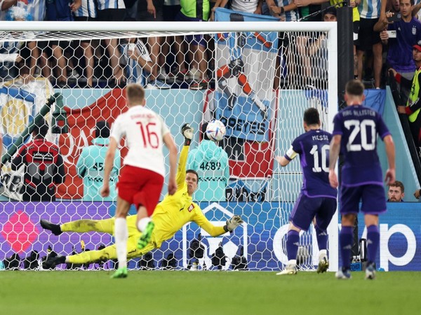 Argentina experience goalless first half despite aggressive