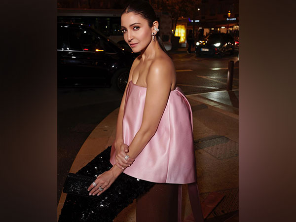 Anushka Sharma amps up glam quotient in pink top