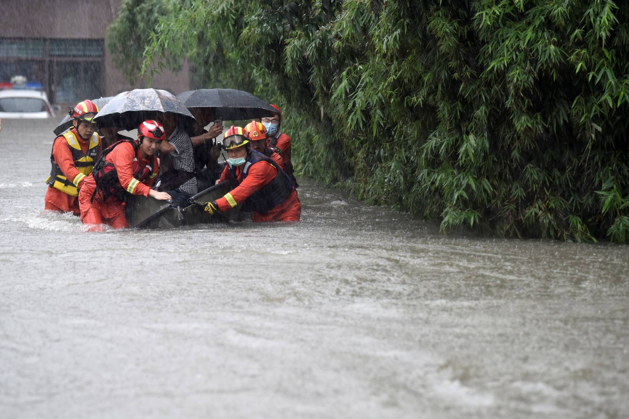Sydney floods: Thousands to be evacuated
