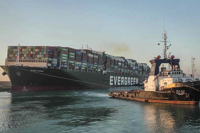 Egypt’s Suez Canal celebrates the arrival of a large dredger