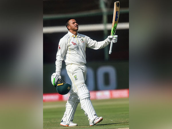 Khawaja, Smith put visitors in strong position