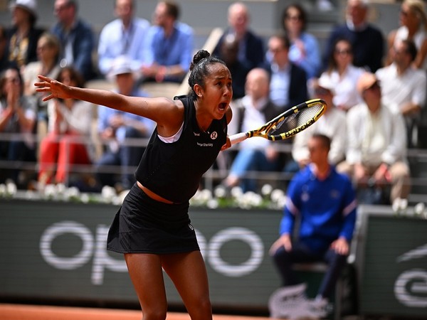 French Open: Fernandez beats Bencic
