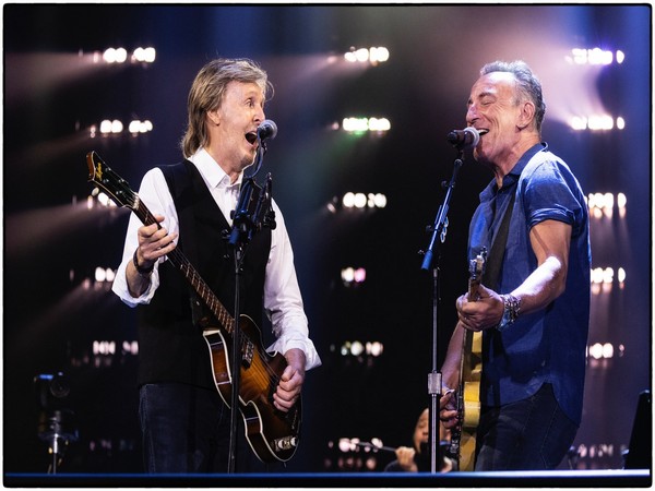 Bruce, Bon Jovi and Paul come together