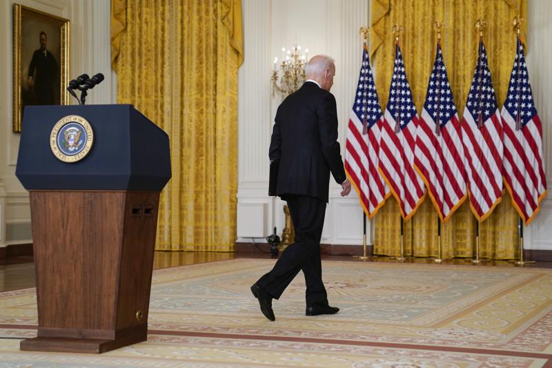 American president rejects blame for chaotic scenes of Afghans