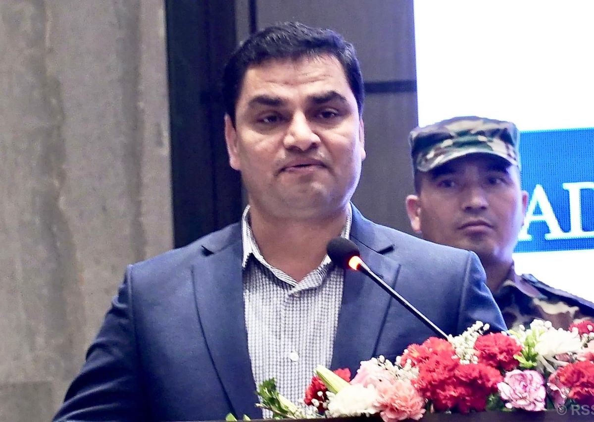 Health Minister gathers suggestions from Nepali health professionals based in Thailand