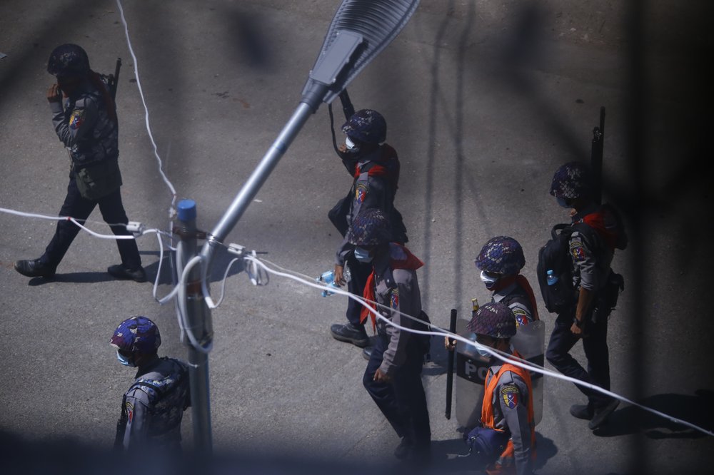 2 journalists detained in Myanmar