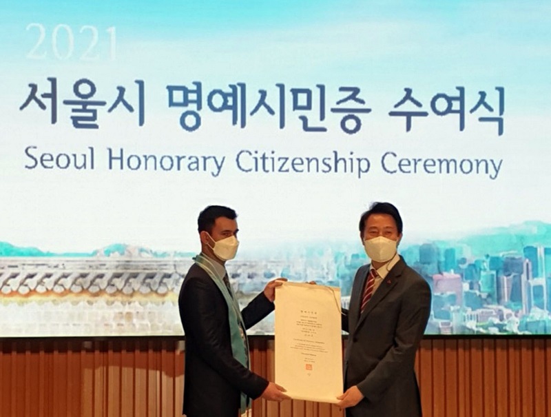 Nawaraj Shivakoti of Biratnagar receives honorary SKorean citizenship
