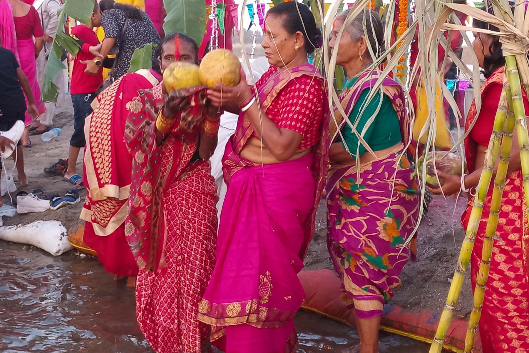Chhath festival begins with ‘Nahay Khay’