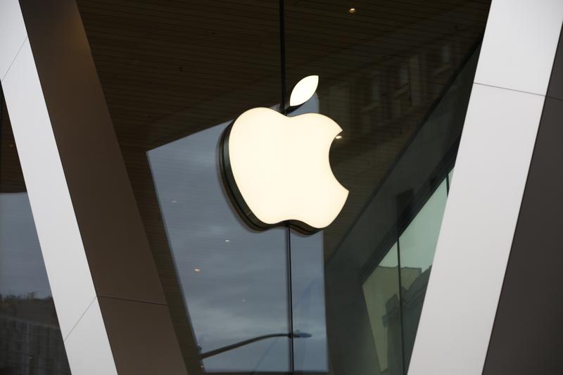 Italian competition watchdog fines Apple, Amazon $225M