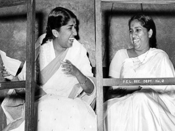 Lata Mangeshkar shares sweetest throwback picture