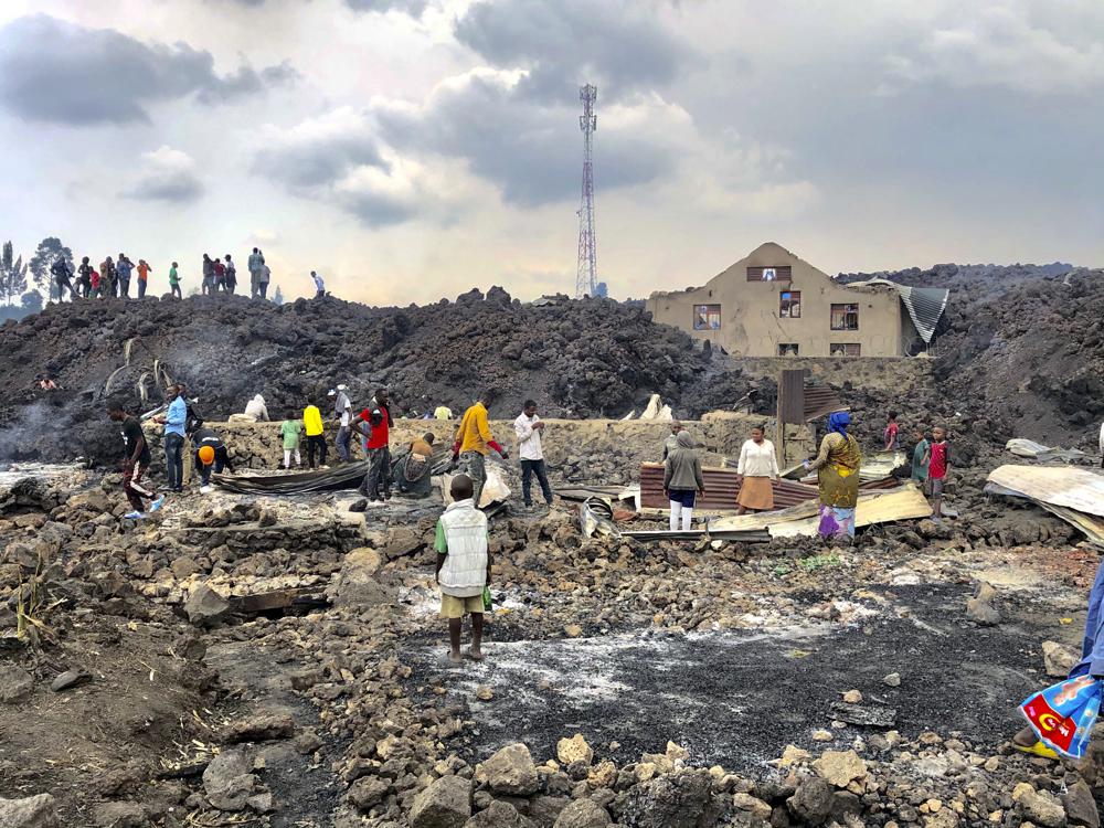 Thousands return home in east Congo after volcano eruption