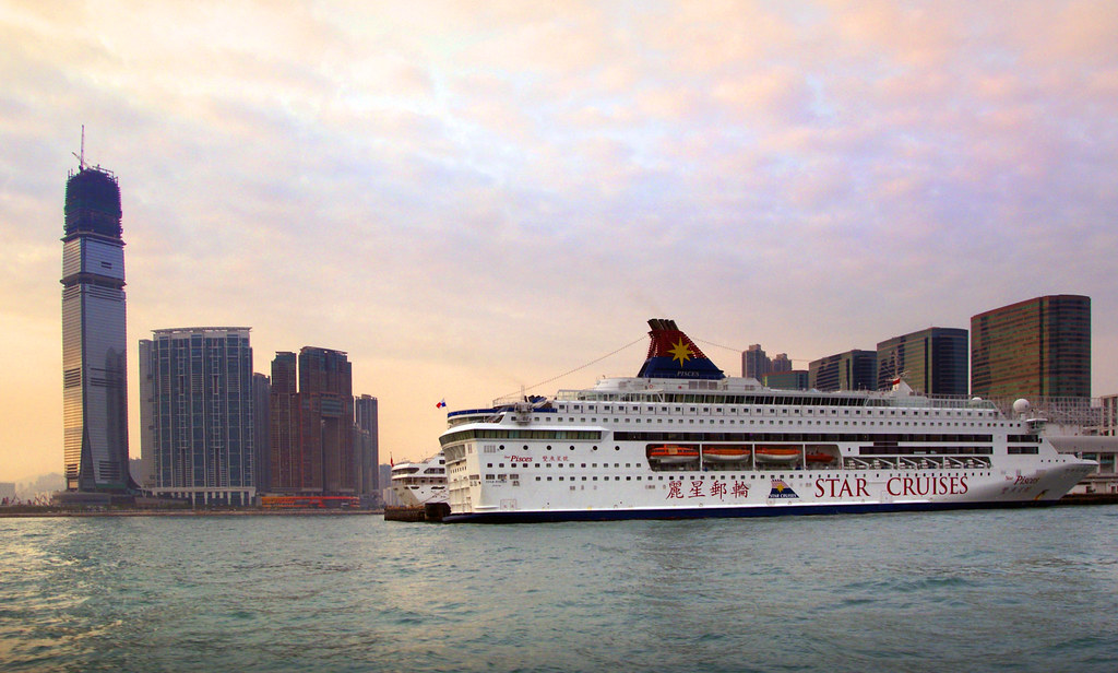 Thousands held on Hong Kong cruise ships for COVID test