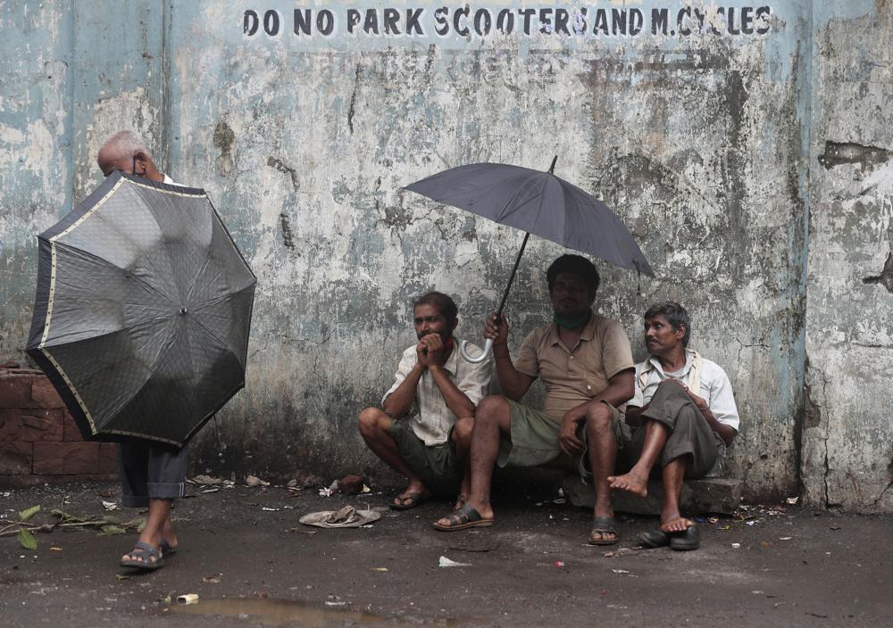 Pandemic relapse spells trouble for India’s middle class
