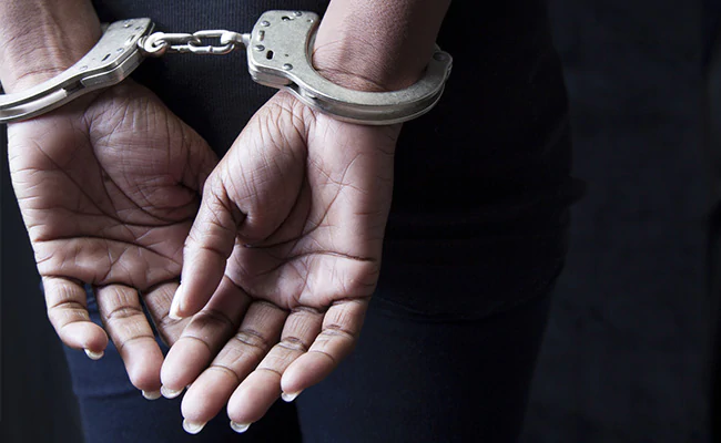 Indian national held with Rs one million with unknown source