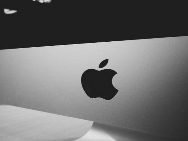 Apple plans to place ads