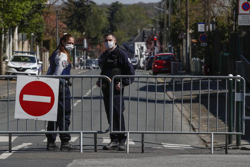 5 held amid investigation of deadly police station attack