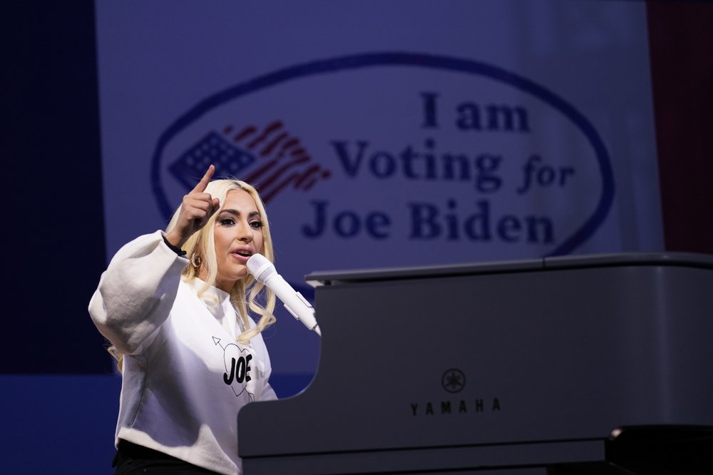 From Gaga to Garth, Miranda to Moreno: Celebs join inaugural