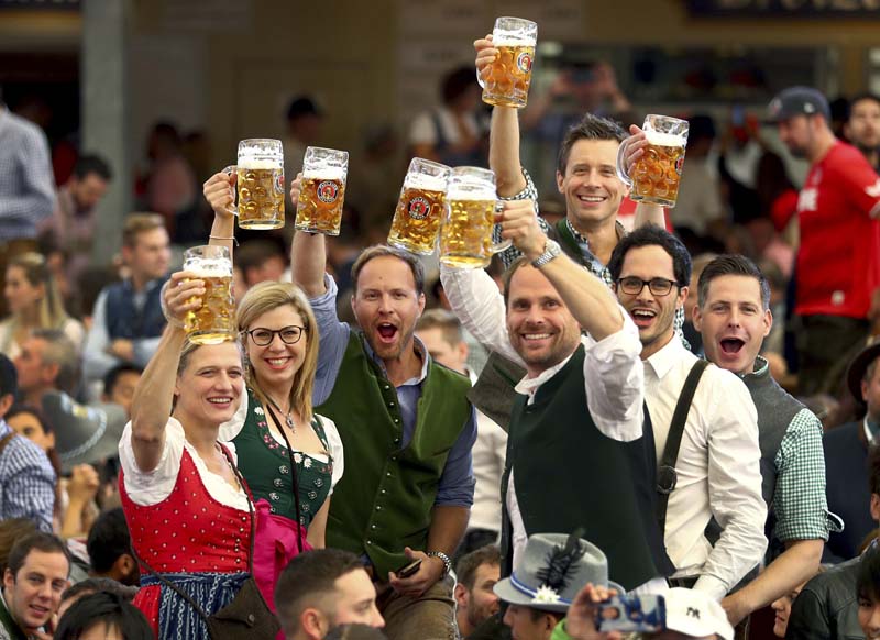 Lockdowns weigh on German beer sales, hurt small brewers