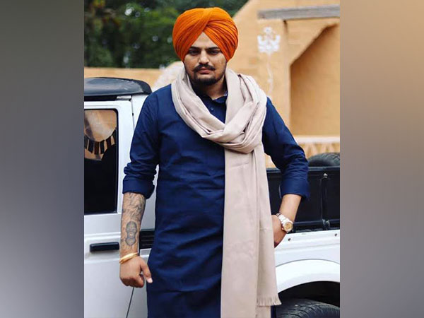 Sidhu’s father demands CBI, NIA probe into singer’s murder