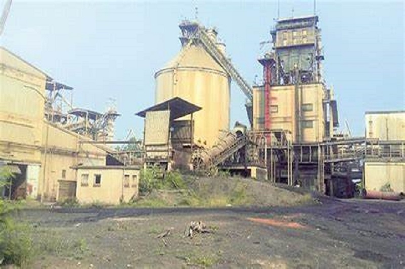 Limestone quarry puts Chepang Community of Raksirang rural municipality in problem