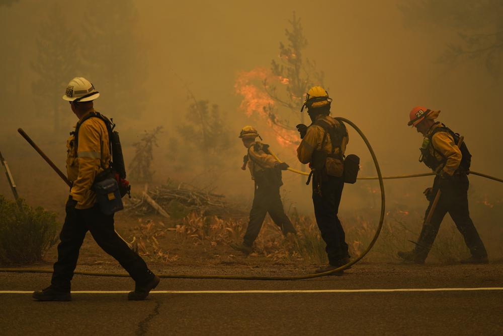 High winds threaten to whip up flames approaching Lake Tahoe