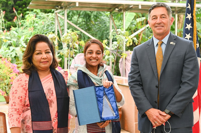 Muskan Khatun awarded “International Women of Courage trophy”