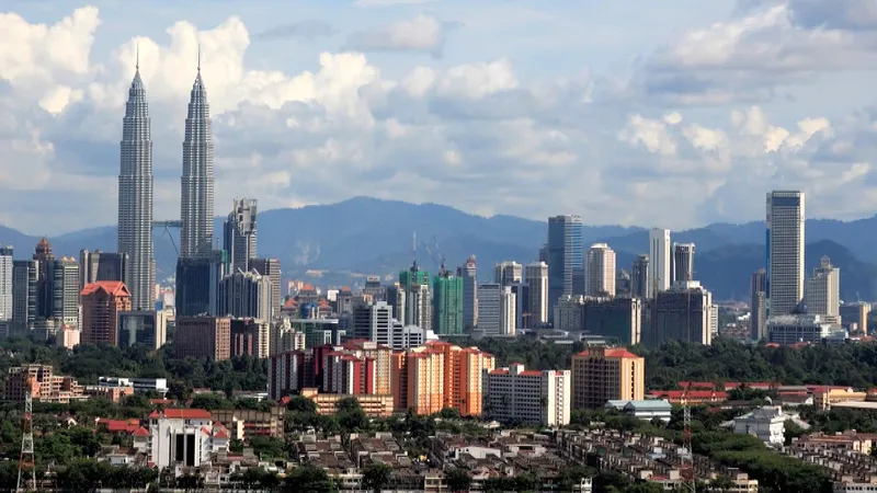 Malaysia to reopen for Nepalese workers