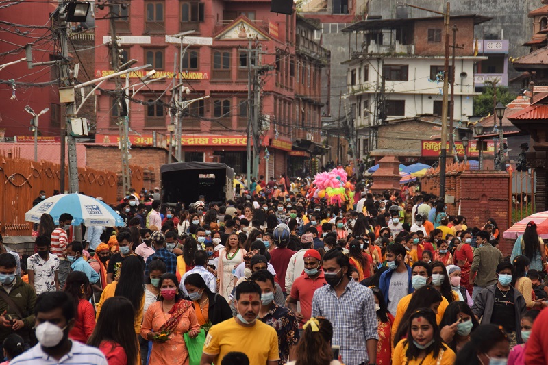 In Pictures: Devotees throng Pashupatinath temple amid pandemic