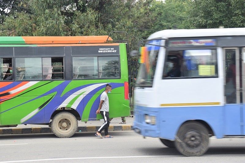 Transport entrepreneurs hand over symbolic key to government